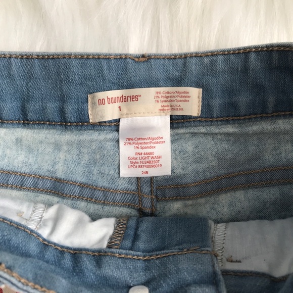 ｎｏ  ｂｏｕｎｄａｒｉｅｓ  ａｍｅｒｉｃａｎ  ｆｌａｇ  ｊｅａｎ  ｓｈｏｒｔｓ - Picture 4 of 4